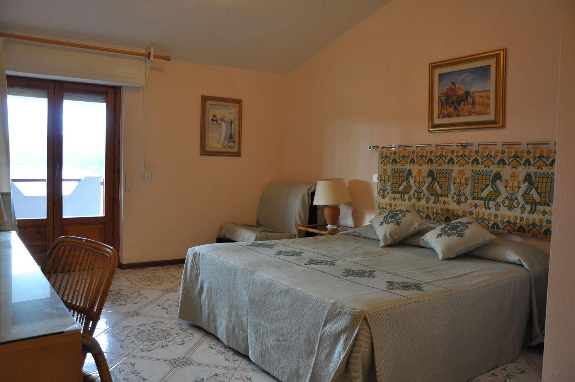 Hotel L'Oasi Cala Gonone Dış mekan fotoğraf